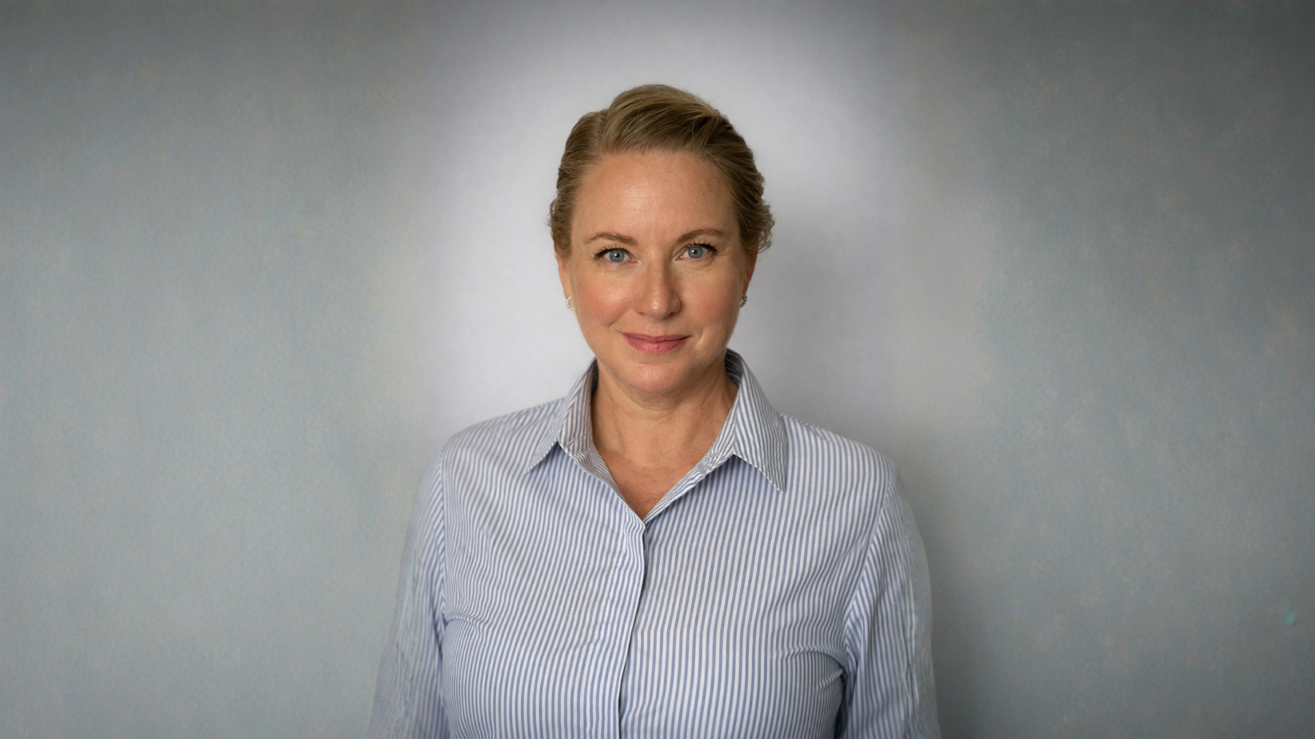 Emma Wange, presschef